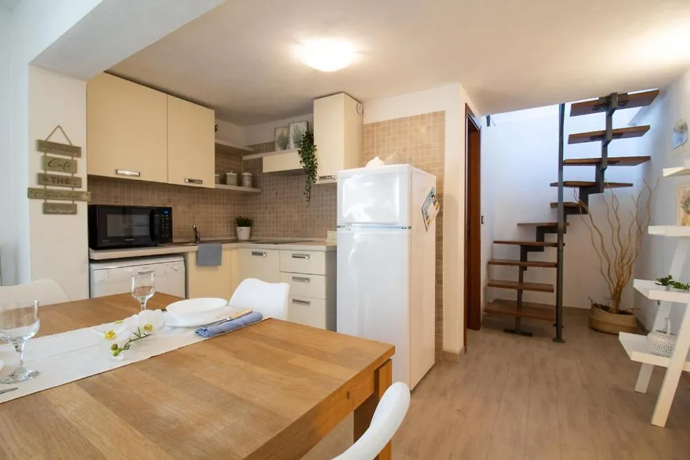 Capitana Rooms Costa degli Angeli Holiday home